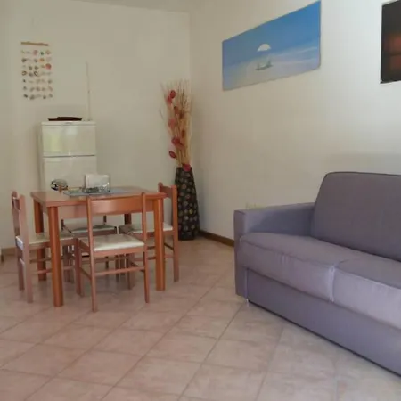 Ginestra 23 Ferienhaus San Pasquale