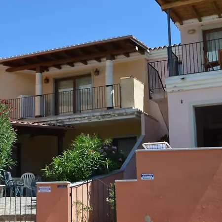 Ginestra 23 Ferienhaus *