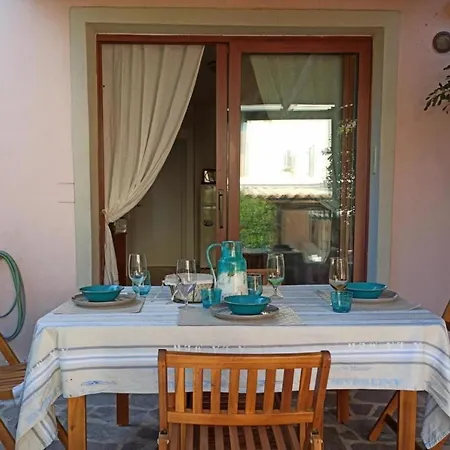 Ginestra 23 Ferienhaus